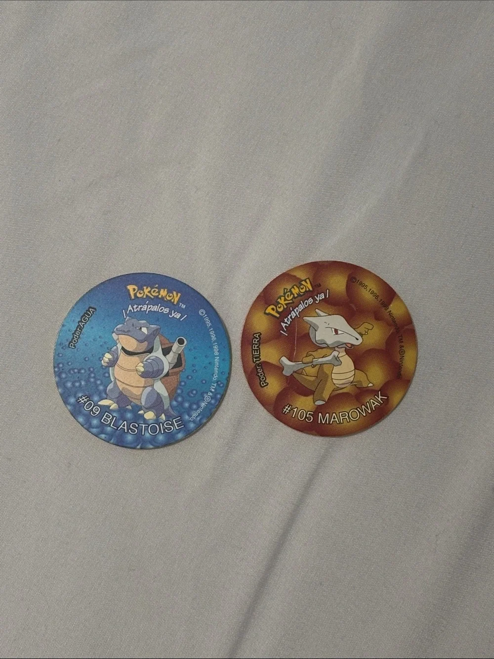 Pokemon Blue Blastoise & Orange Marowak Tazos 1998